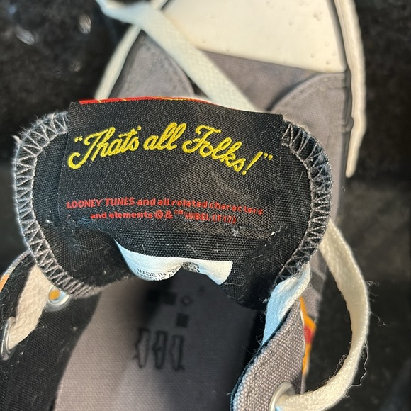 Converse Sneakers Bugs Bunny Looney Tunes Daffy Duck unisex women 8 men 6 - Picture 7 of 12